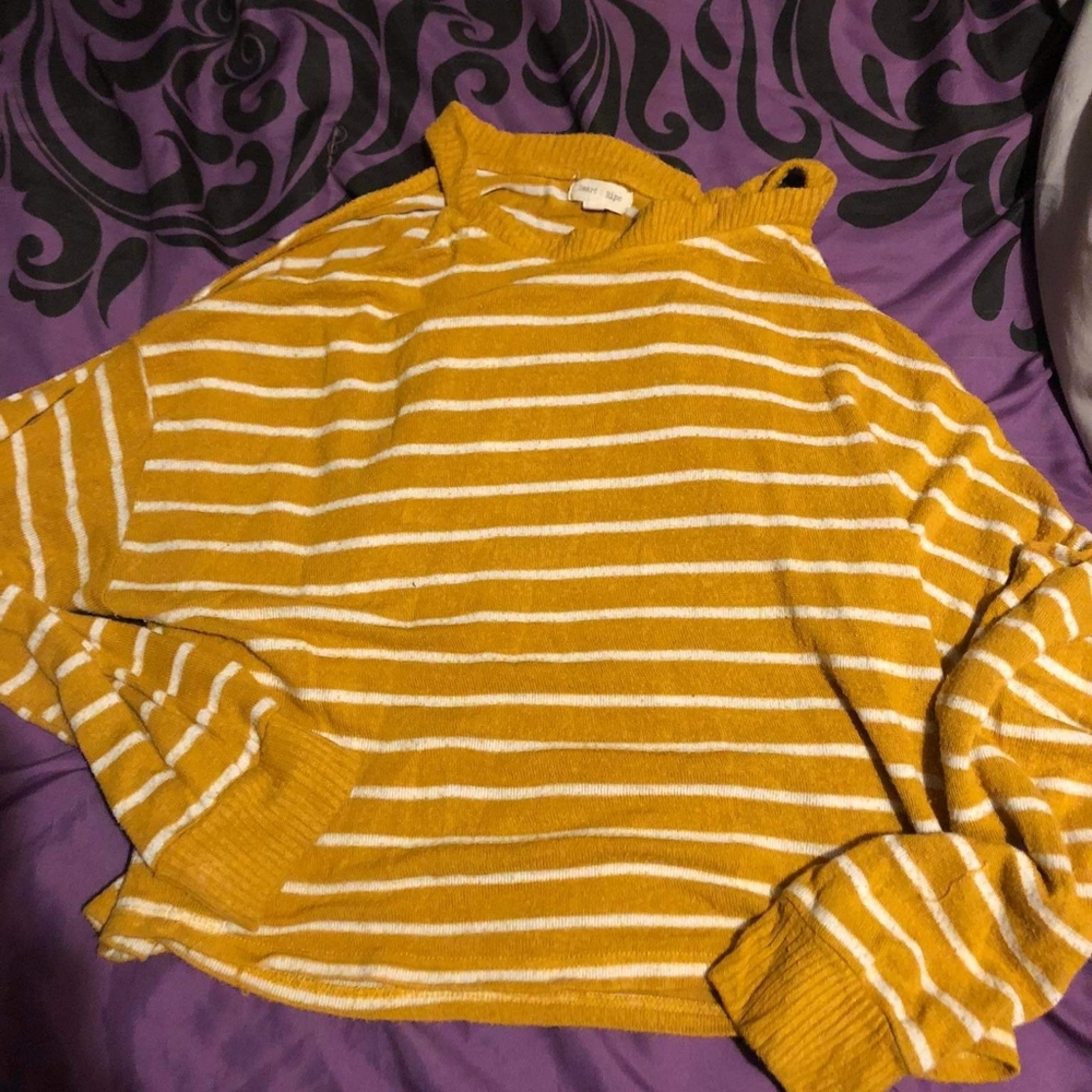 Fashion nova, size medium. Burnt orange/yellow color and white striped
